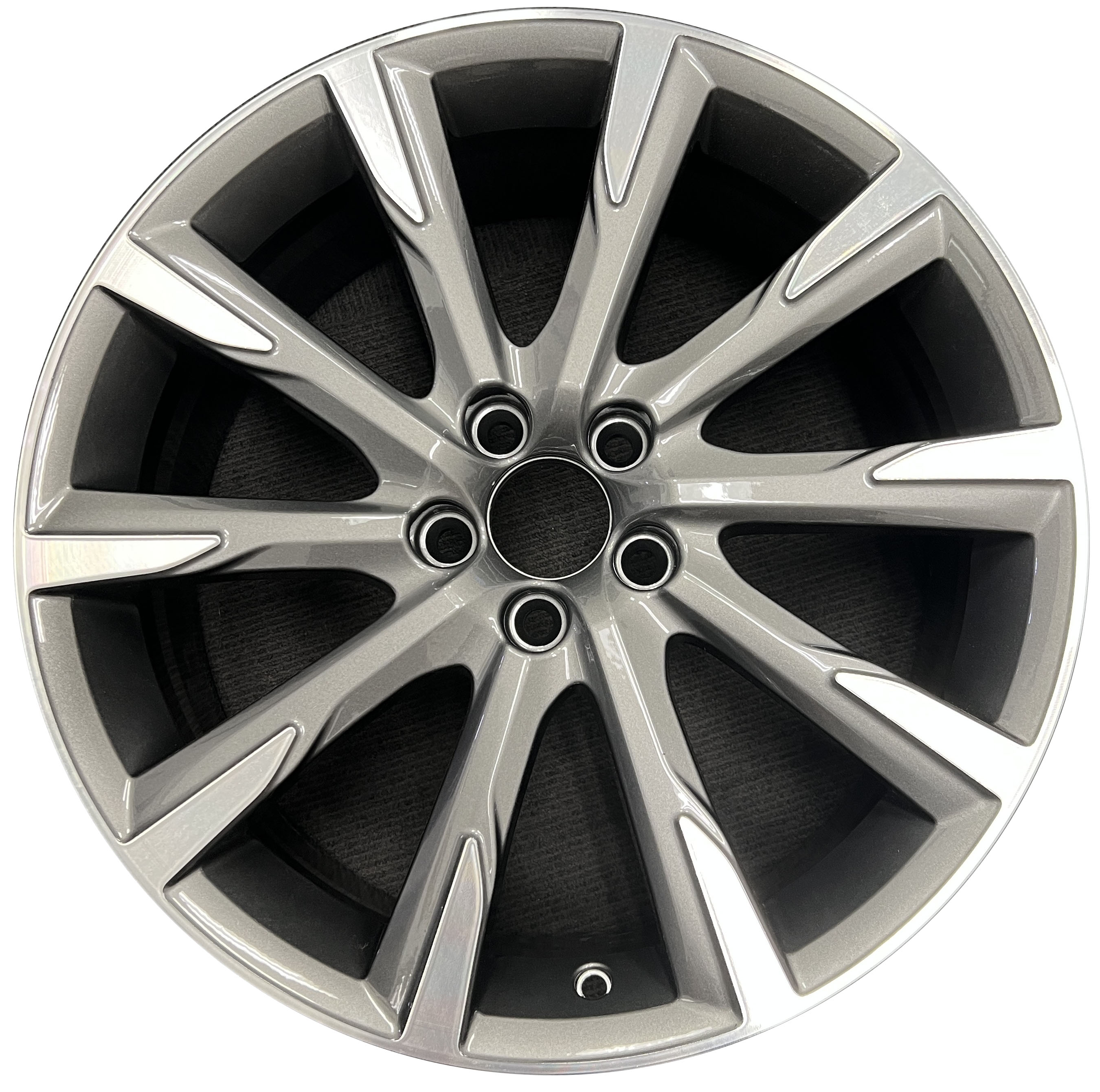 volvo 80 wheel part #70395