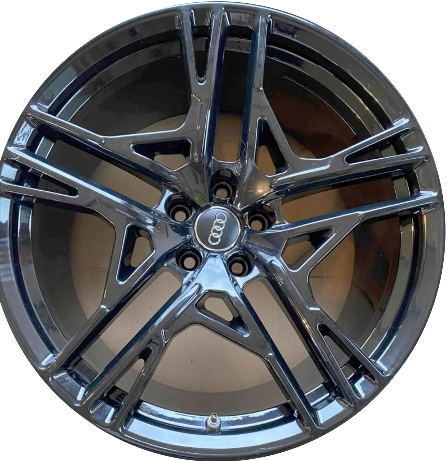 audi r8 rim part #59106b